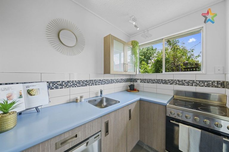 Photo of property in 8c Wainui Road, Waiwhetu, Lower Hutt, 5010