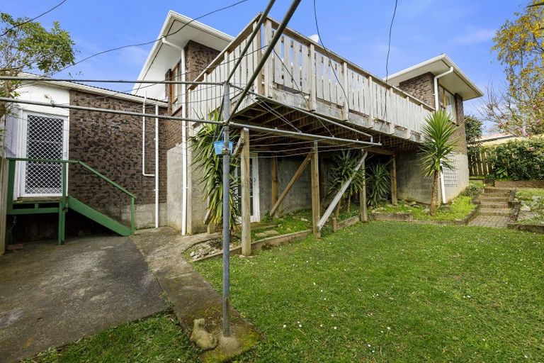 Photo of property in 1/21 Roband Crescent, Brown Owl, Upper Hutt, 5018