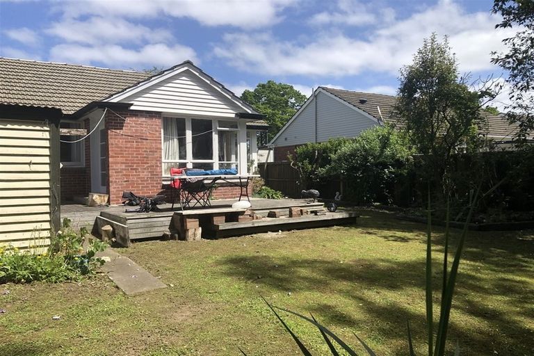 Photo of property in 18 Hooker Avenue, Bryndwr, Christchurch, 8053