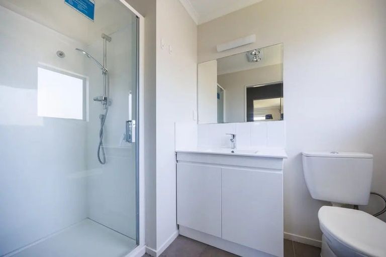 Photo of property in 24 Lydia Place, Kelvin Grove, Palmerston North, 4414