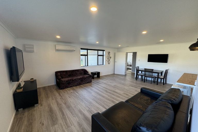 Photo of property in 13 Signal Street, Foxton Beach, Foxton, 4815