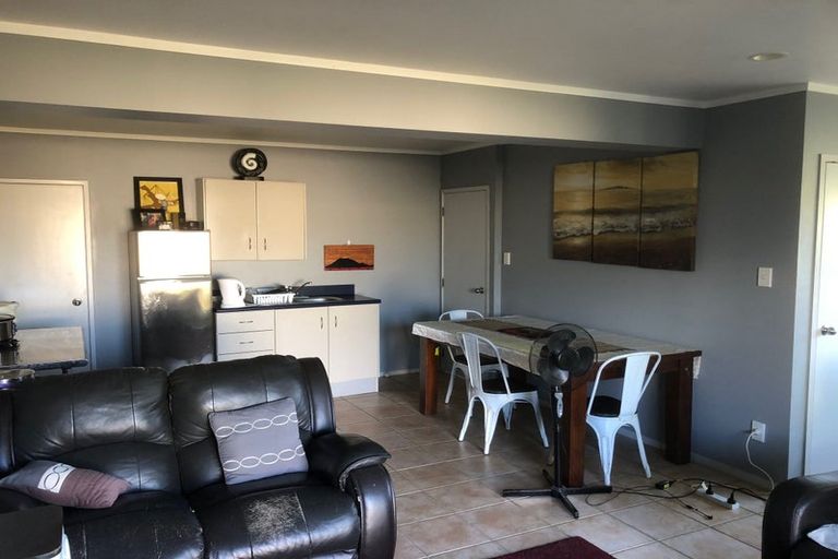 Photo of property in 1/63a Waller Avenue, Bucklands Beach, Auckland, 2012