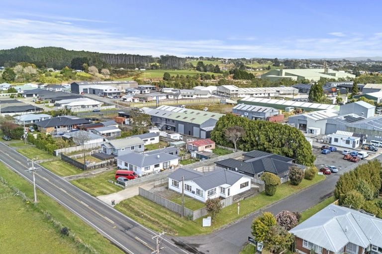 Photo of property in 44 Egmont Road, Waiwhakaiho, New Plymouth, 4312