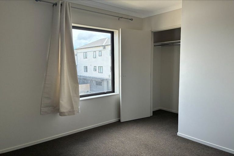 Photo of property in 4/3 Wallson Crescent, Wiri, Auckland, 2104