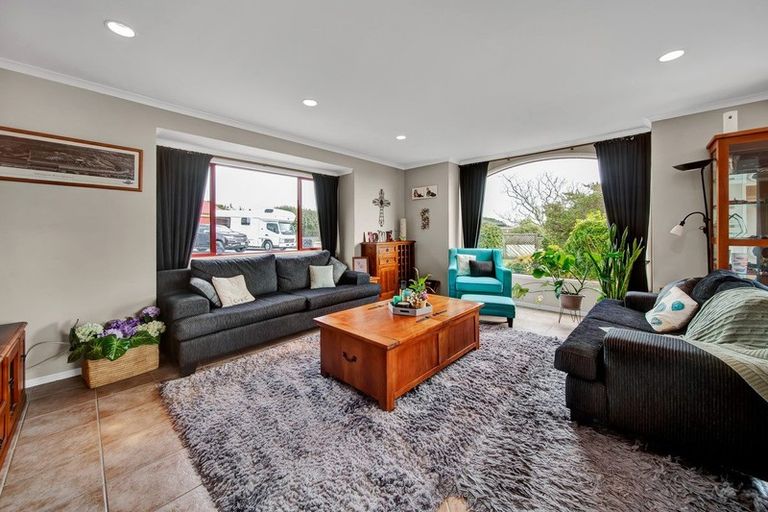 Photo of property in 19d Shelter Grove, Frankleigh Park, New Plymouth, 4310