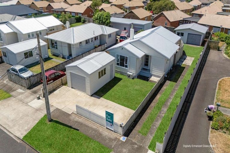 Photo of property in 13 Arawa Street, Welbourn, New Plymouth, 4312