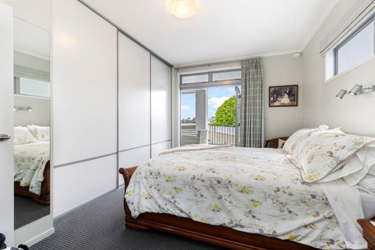 Photo of property in 34 Lake Crescent, Hamilton Lake, Hamilton, 3204