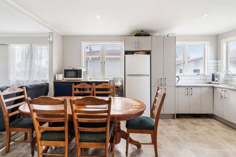 Photo of property in 136 Weymouth Road, Manurewa, Auckland, 2102