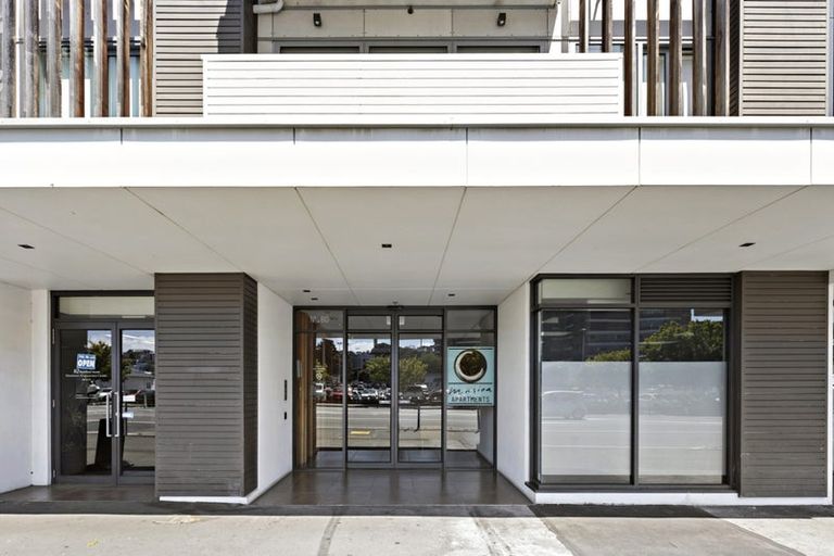 Photo of property in Masina Apartments, 201/80 Riddiford Street, Newtown, Wellington, 6021