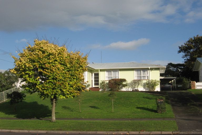 Photo of property in 45 Gossamer Drive, Pakuranga Heights, Auckland, 2010