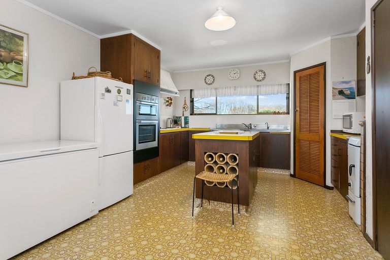 Photo of property in 11 Waiari Road, Pirongia, Te Awamutu, 3876