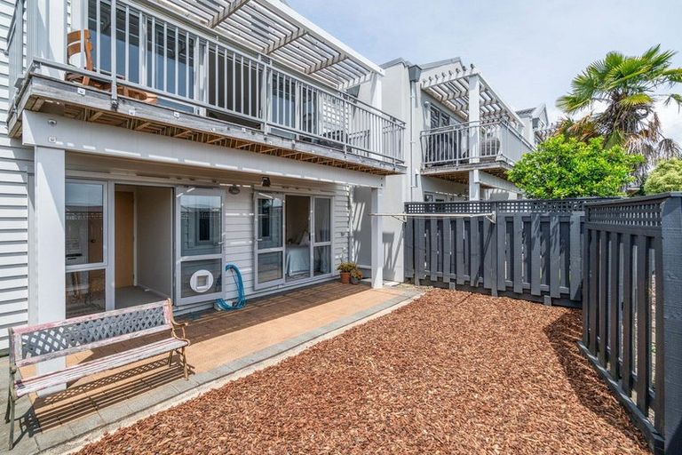 Photo of property in 19 Brodie Place, Bethlehem, Tauranga, 3110