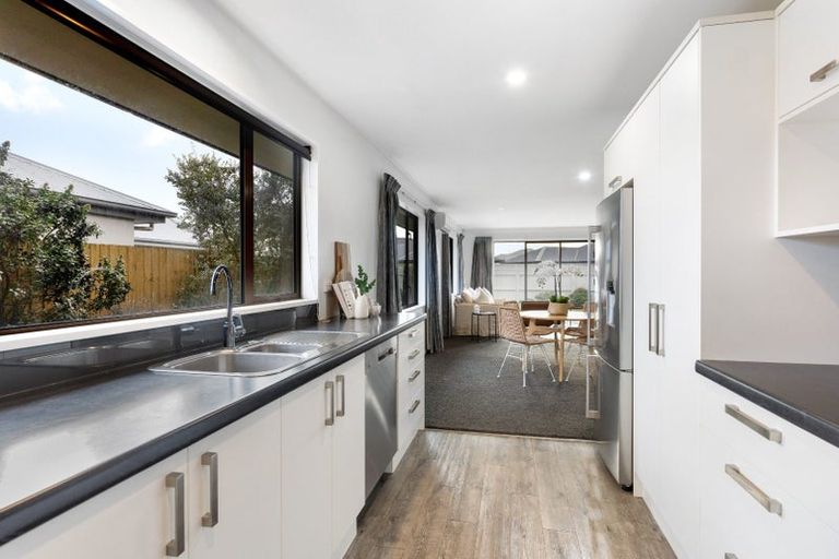 Photo of property in 14 Saint Adela Place, Woolston, Christchurch, 8062