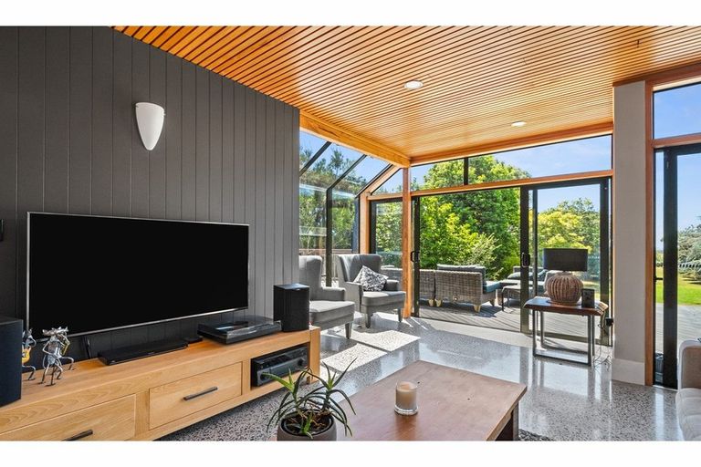 Photo of property in 216a Fordyce Road, Helensville, 0874