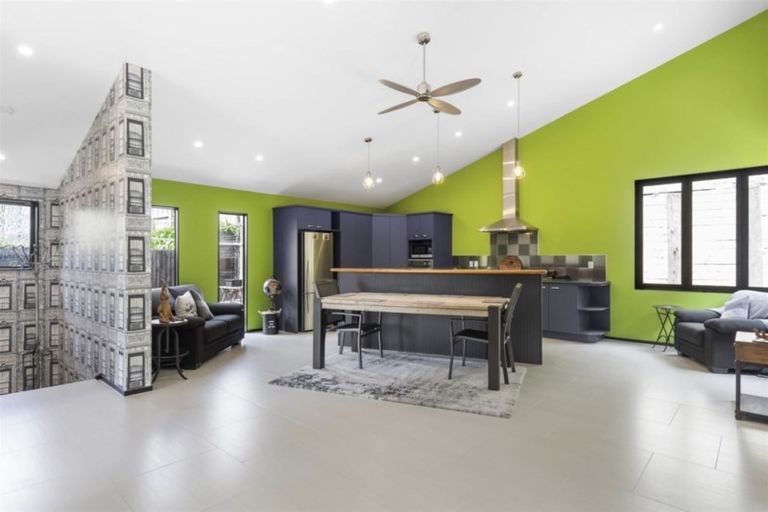 Photo of property in 11 Sabana Place, Bethlehem, Tauranga, 3110