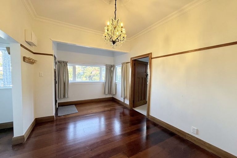 Photo of property in 121 Barnard Street, Wadestown, Wellington, 6012