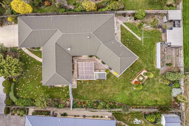 Photo of property in 14 Clifford Place, Amberley, 7410