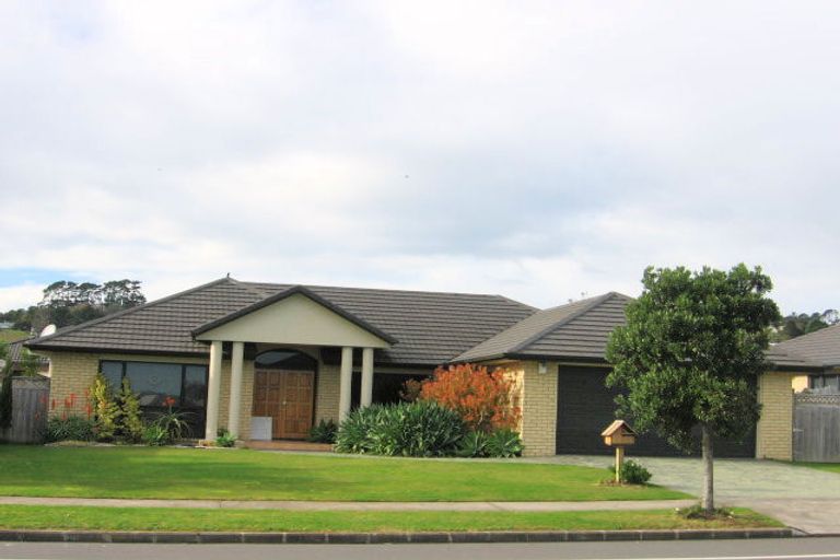 Photo of property in 174 Kilkenny Drive, East Tamaki Heights, Auckland, 2016