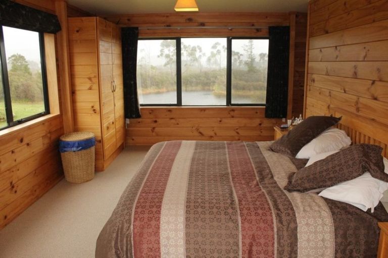 Photo of property in 122 Birds Ferry Road, Virgin Flat, Cape Foulwind, 7892