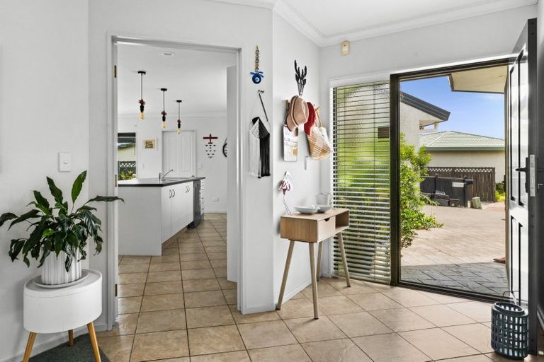 Photo of property in 19 Ayrshire Drive, Havelock North, 4130