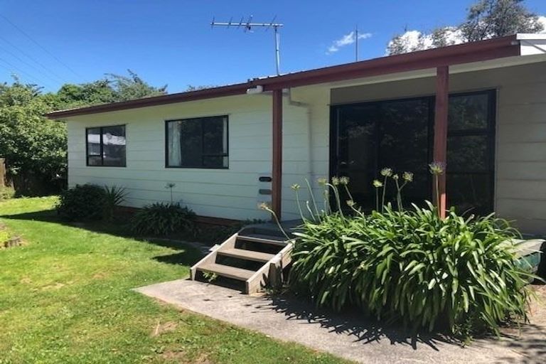 Photo of property in 16a Cherrywood Place, Western Heights, Rotorua, 3015