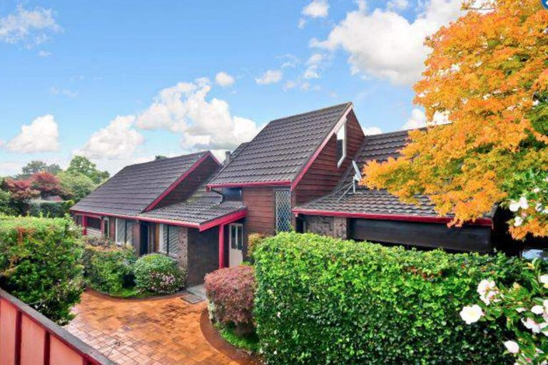 Photo of property in 23 Kensington Place, Fairfield, Hamilton, 3214