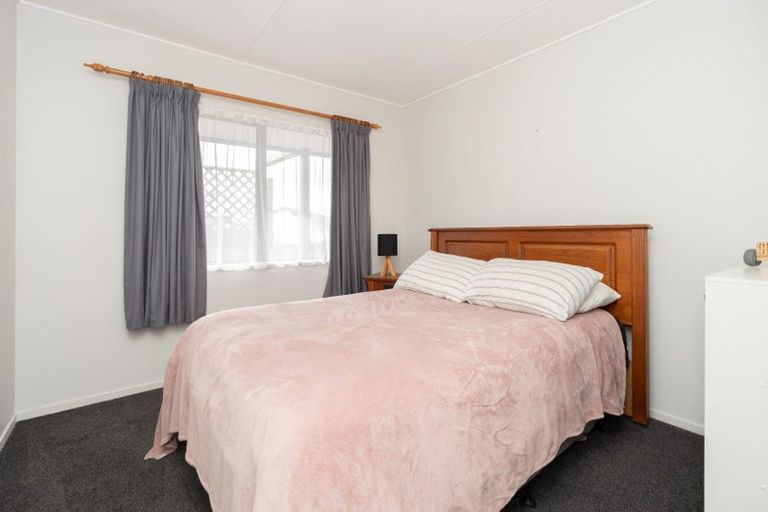 Photo of property in 25 Garland Drive, St Andrews, Hamilton, 3200
