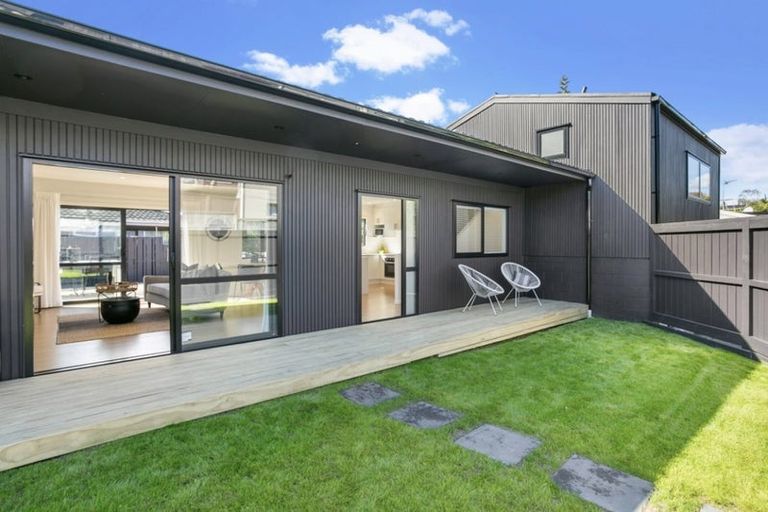 Photo of property in 13 Davita Place, Farm Cove, Auckland, 2012
