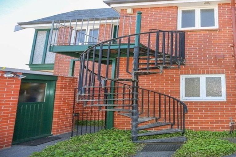 Photo of property in 134 Office Road, Merivale, Christchurch, 8014