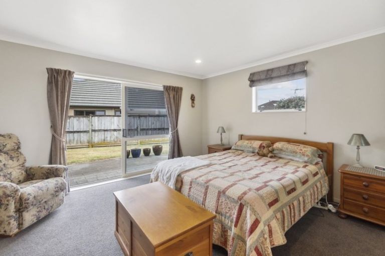 Photo of property in 12 Flora Way, Rototuna, Hamilton, 3210