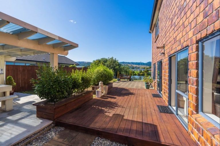 Photo of property in 11 Trusham Court, Paraparaumu, 5032