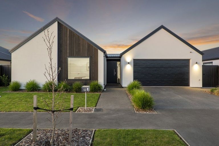 Photo of property in 12 Dalness Crescent, Halswell, Christchurch, 8025