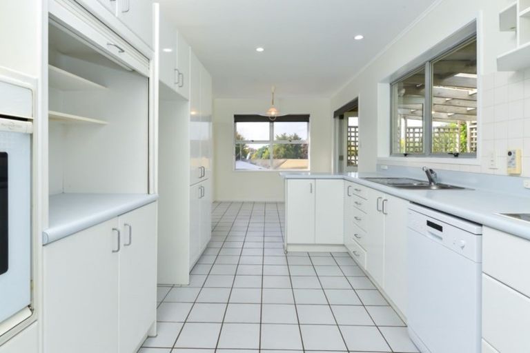 Photo of property in 77 Aberdeen Drive, Dinsdale, Hamilton, 3204