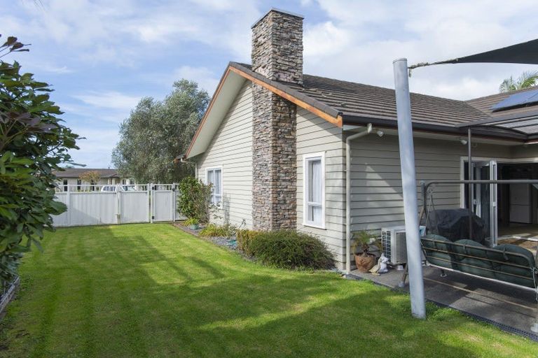 Photo of property in 11 Pohutukawa Grove, Lytton West, Gisborne, 4010