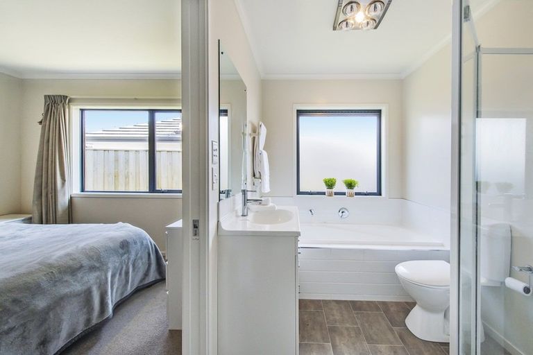 Photo of property in 29 Pakohe Street, Pegasus, 7612