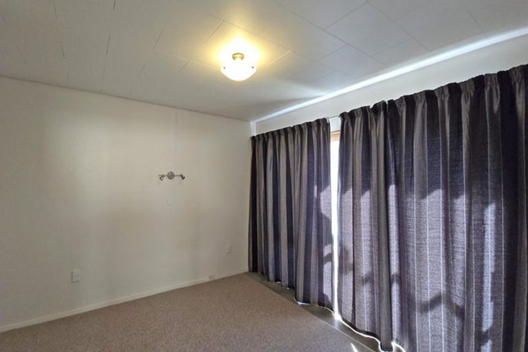Photo of property in 19 Charles Street, Westshore, Napier, 4110