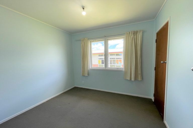 Photo of property in 3 Norman Spencer Drive, Papatoetoe, Auckland, 2104