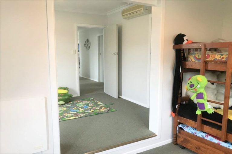 Photo of property in 61 Mako Mako Road, Levin, 5510