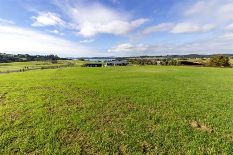 Photo of property in 10 Blue Penguin Drive, Kerikeri, 0294