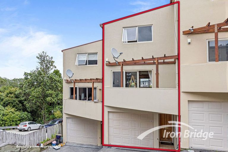 Photo of property in 4/202 Hinemoa Street, Birkenhead, Auckland, 0626