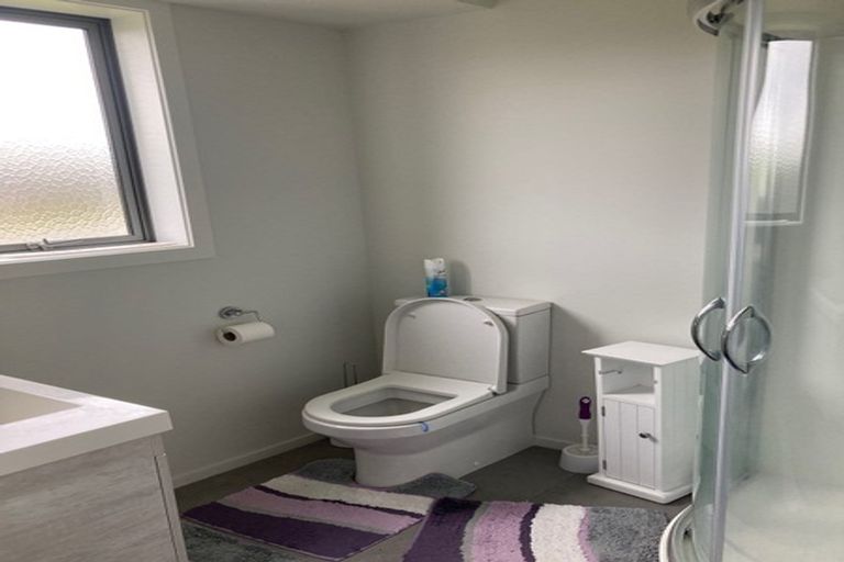 Photo of property in 1 Antrim Glade, Welcome Bay, Tauranga, 3175