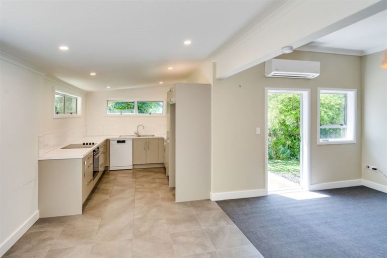 Photo of property in 30 Coote Road, Bluff Hill, Napier, 4110