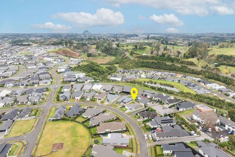 Photo of property in 100 Puhirake Crescent, Pyes Pa, Tauranga, 3112