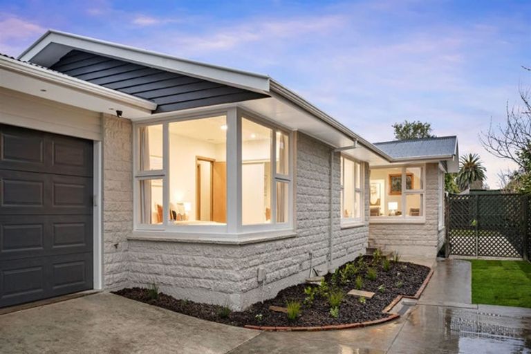 Photo of property in 9 Eglinton Street, Avondale, Christchurch, 8061