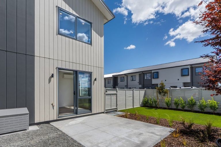 Photo of property in 11 Noel Hayden Street, Takanini, 2112