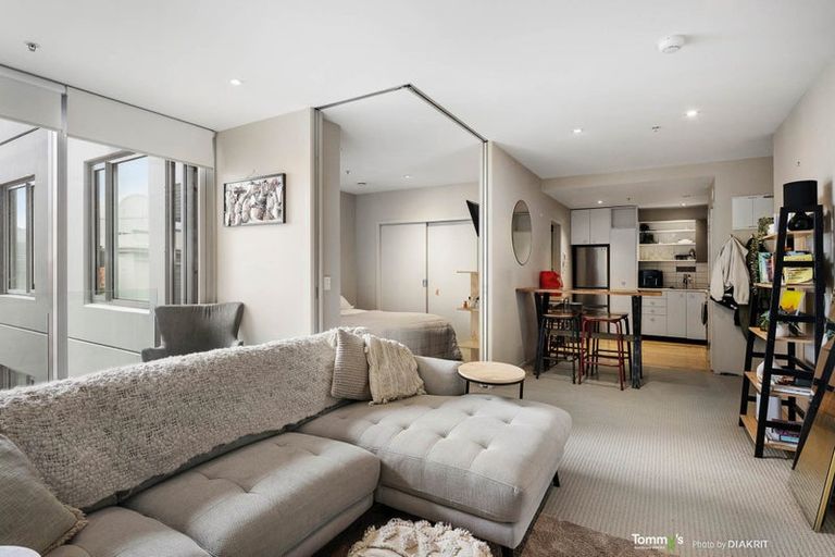Photo of property in Trinity Apartments, 409/19 College Street, Te Aro, Wellington, 6011