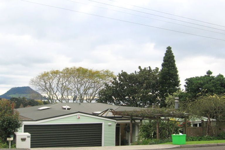 Photo of property in 14 Seaview Road, Otumoetai, Tauranga, 3110