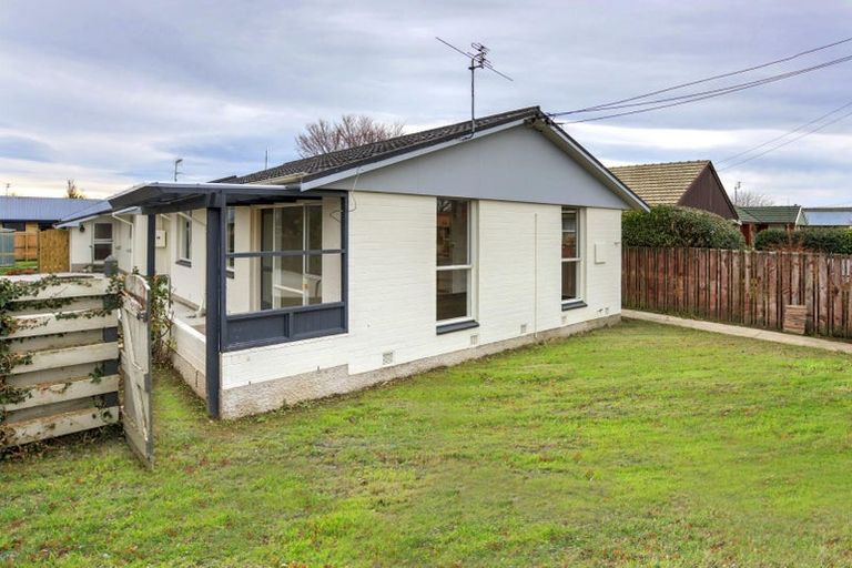 Photo of property in 59a Farquhars Road, Redwood, Christchurch, 8051