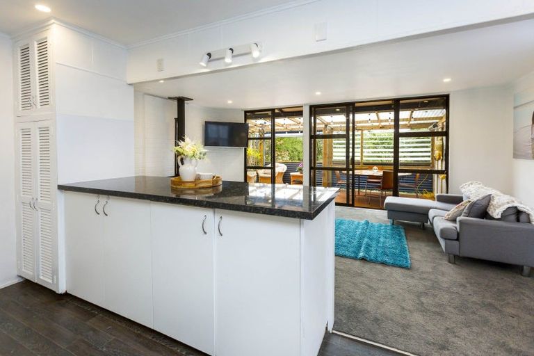 Photo of property in 33 Fraser Street, Wainuiomata, Lower Hutt, 5014