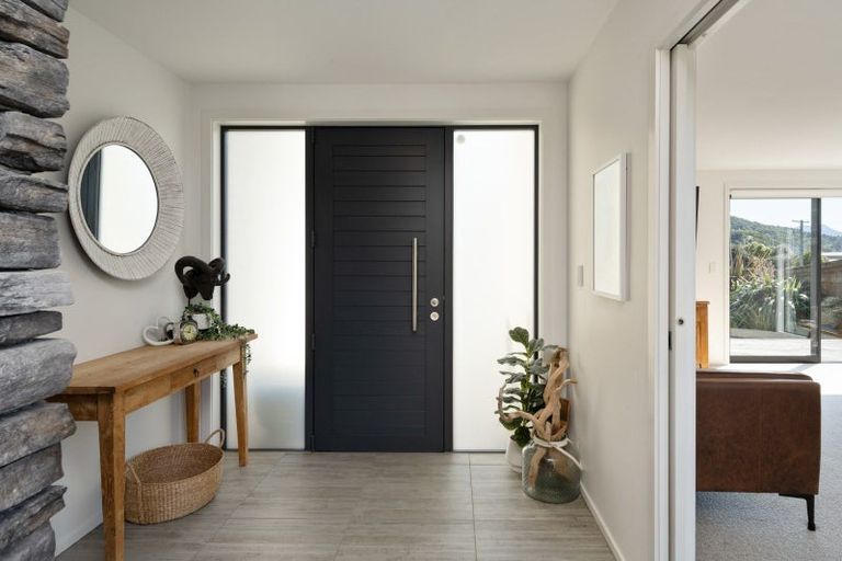 Photo of property in 11b Beach Road, Waikawa, Picton, 7220